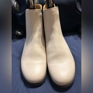 Blundstone Boots Size 9